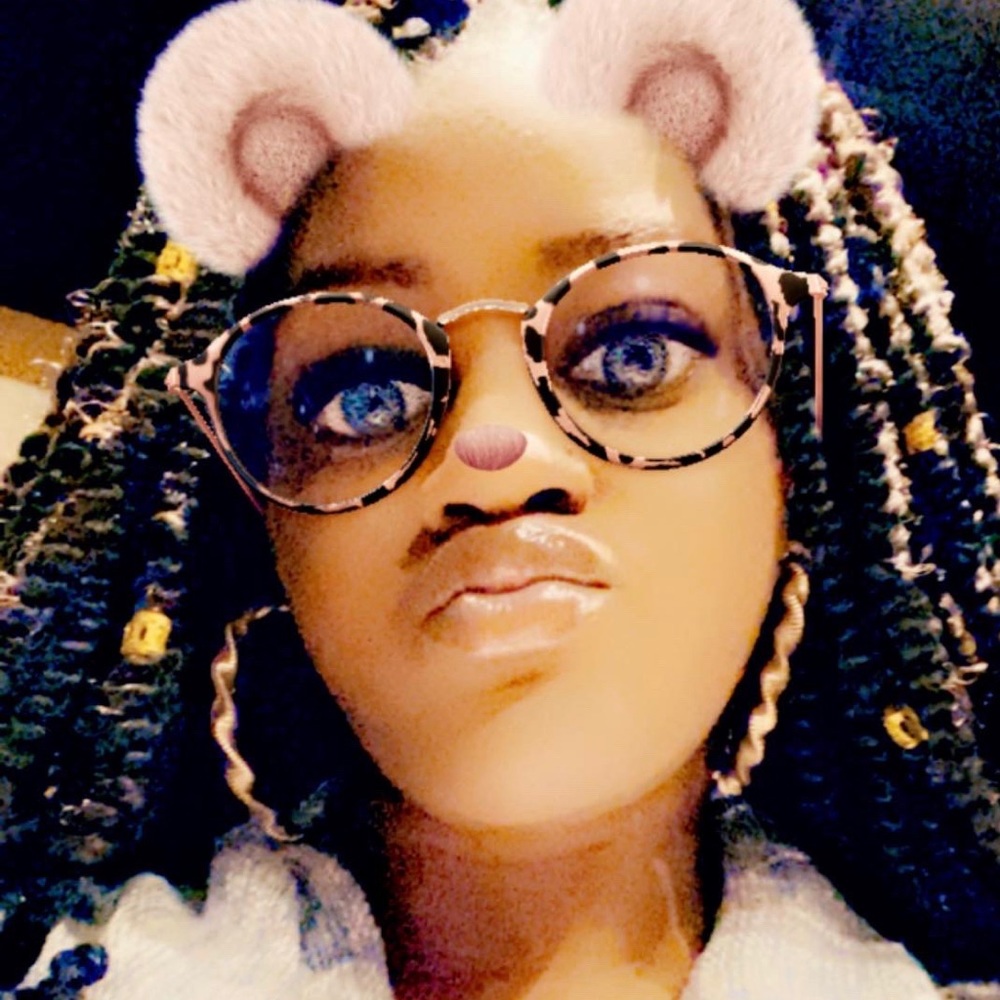 Meet your Posher, Shayla